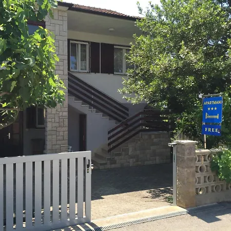 Iva Apartment