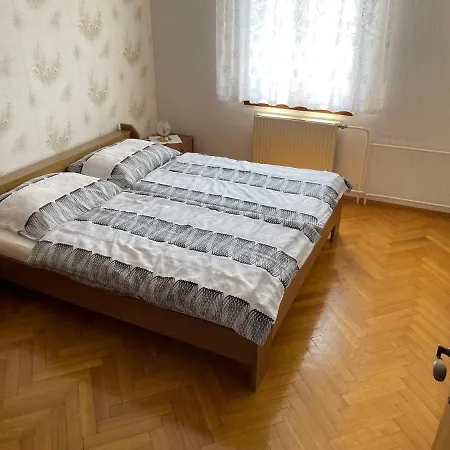 Iva Apartman